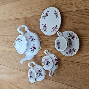 Vintage mini tea set